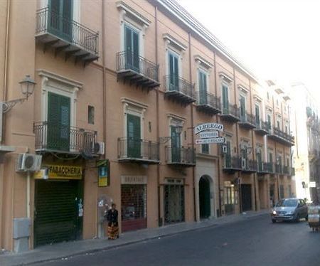 Affittacamere Vittoria Palermo Buitenkant foto