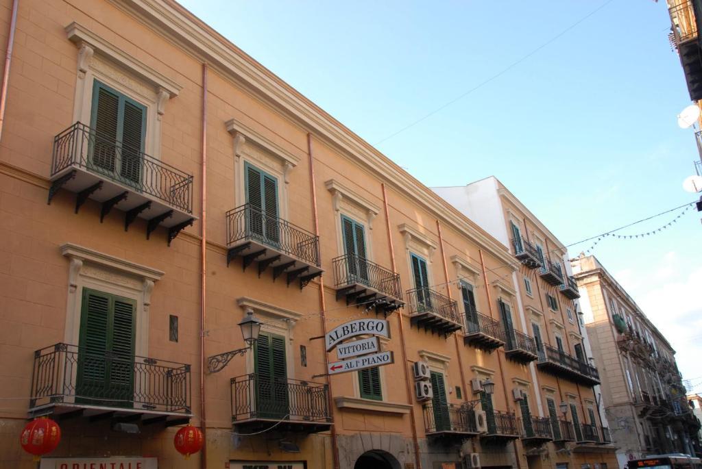 Affittacamere Vittoria Palermo Buitenkant foto