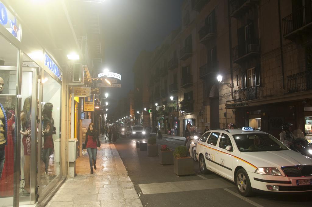 Affittacamere Vittoria Palermo Buitenkant foto