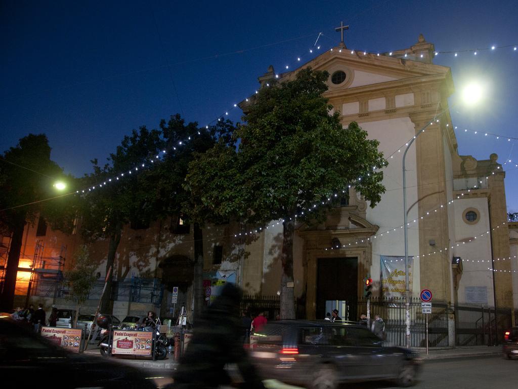 Affittacamere Vittoria Palermo Buitenkant foto