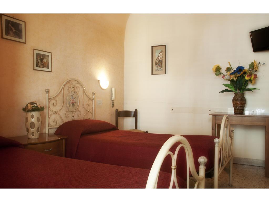 Affittacamere Vittoria Palermo Kamer foto