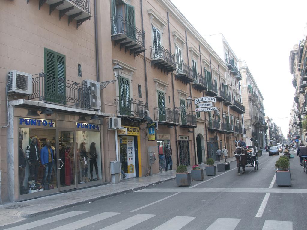 Affittacamere Vittoria Palermo Buitenkant foto