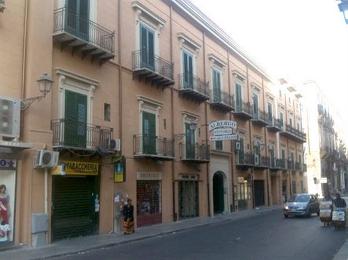 Affittacamere Vittoria Palermo Buitenkant foto
