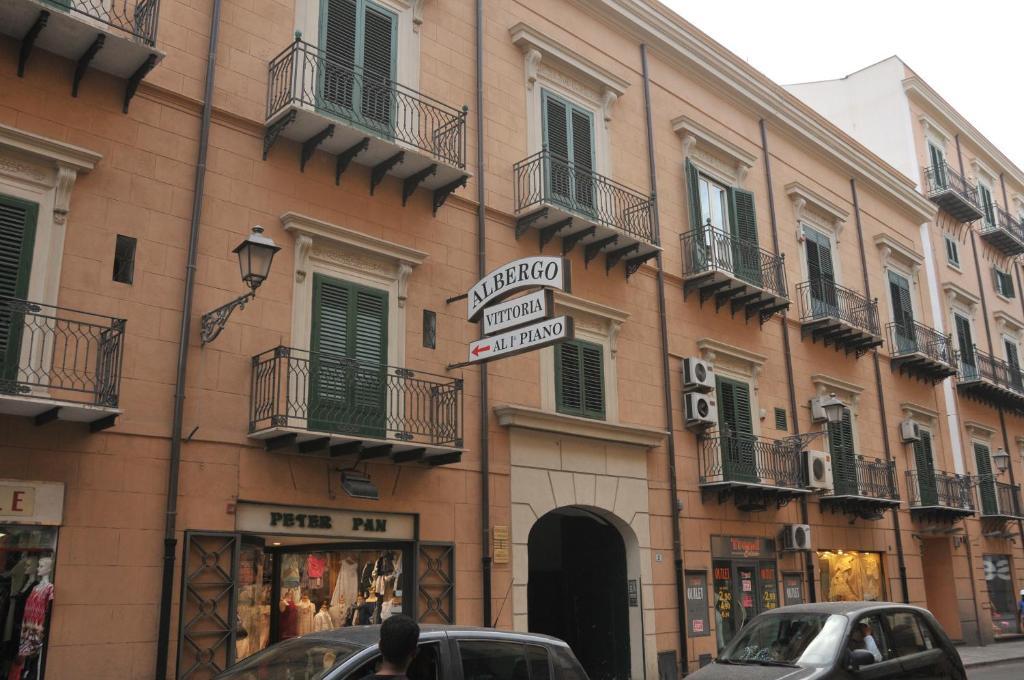 Affittacamere Vittoria Palermo Buitenkant foto