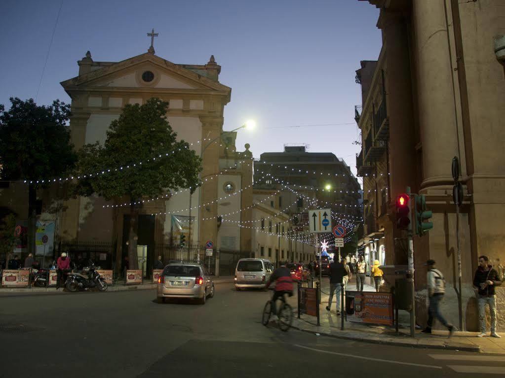 Affittacamere Vittoria Palermo Buitenkant foto